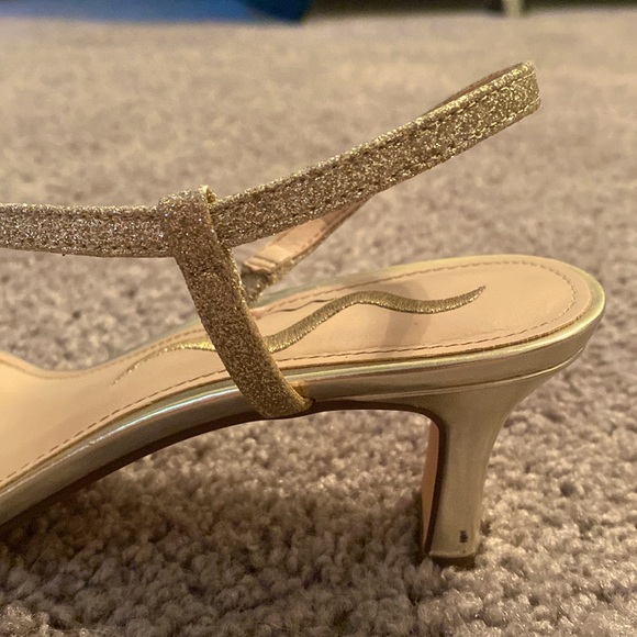 Nina High Heels - 1.5 Inch - Women’s Size 6 - Picture 5 of 7